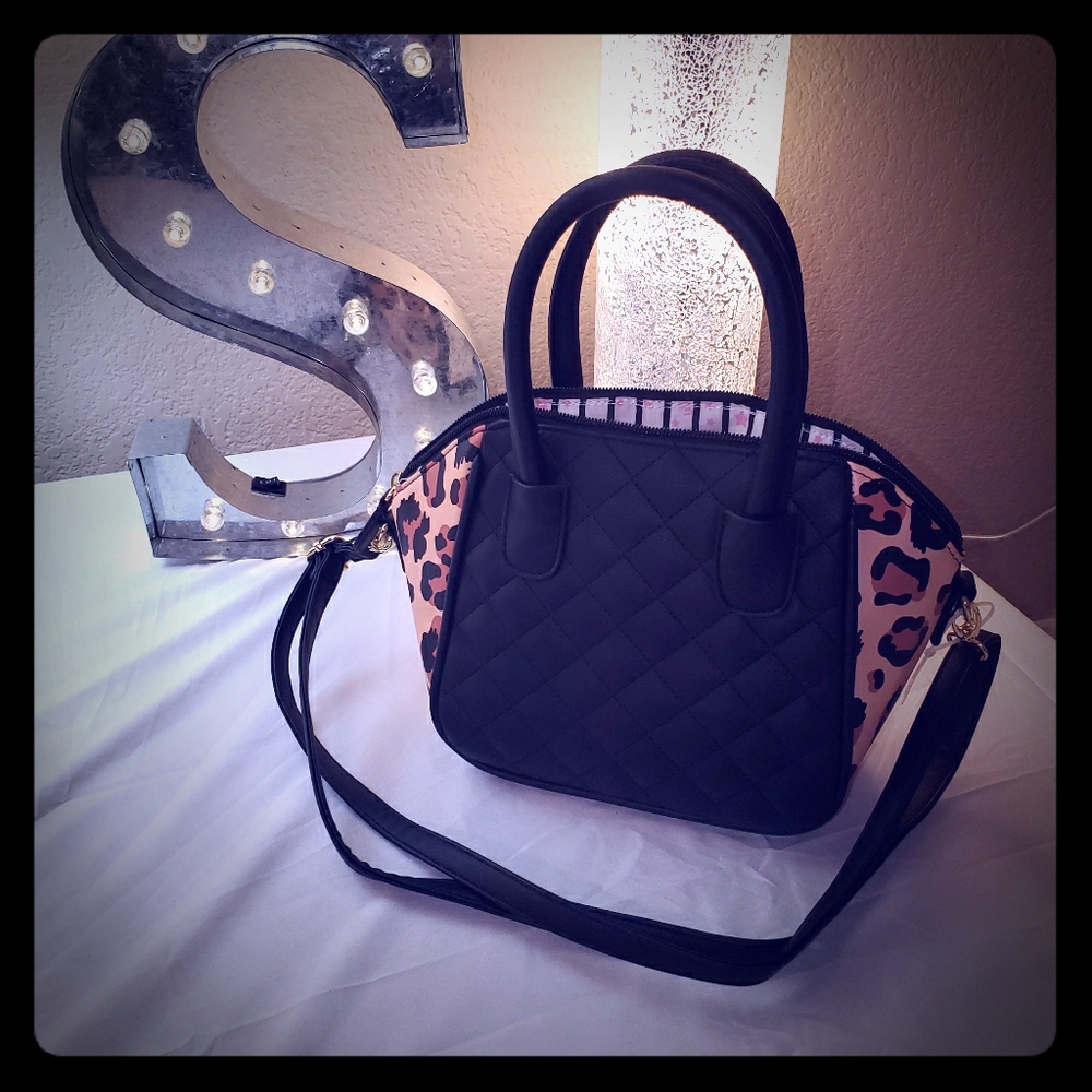 Betsey Johnson satchel purse